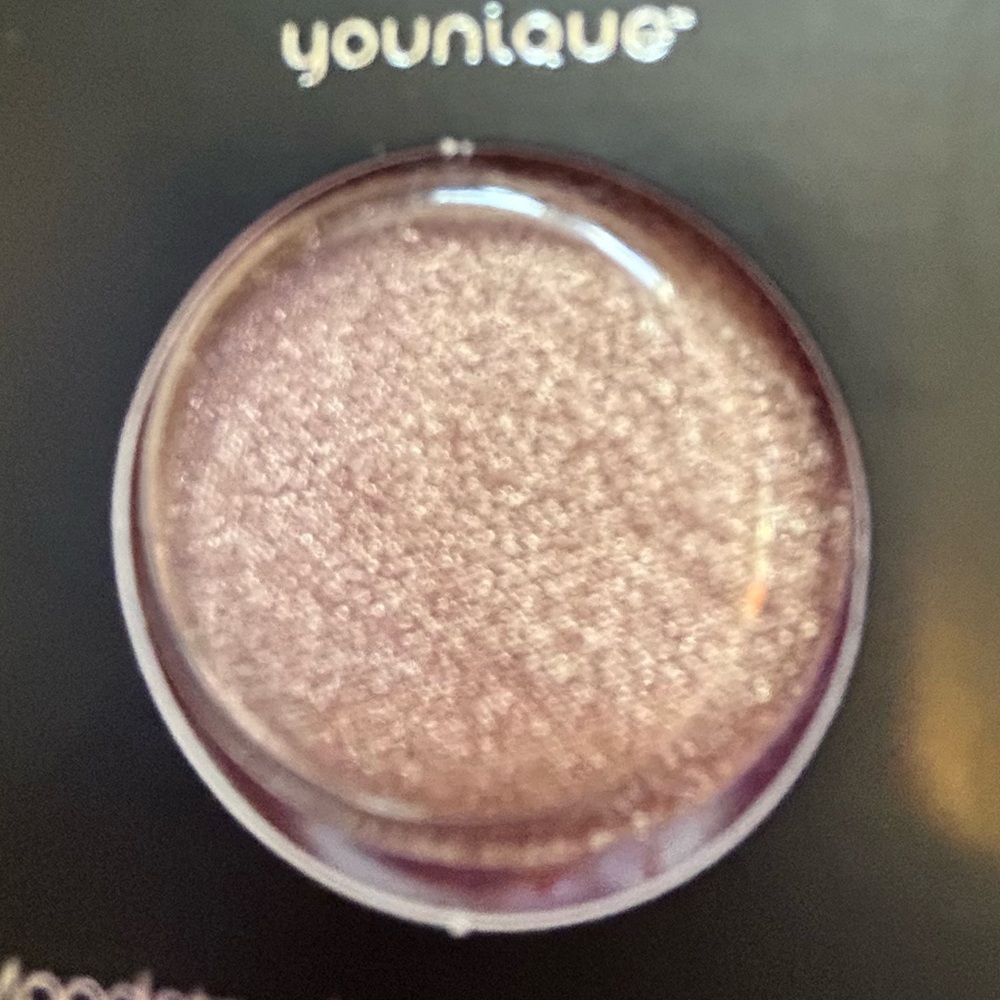 Younique Moodstruck Pressed Shadow refill- Antsy - Picture 3 of 3